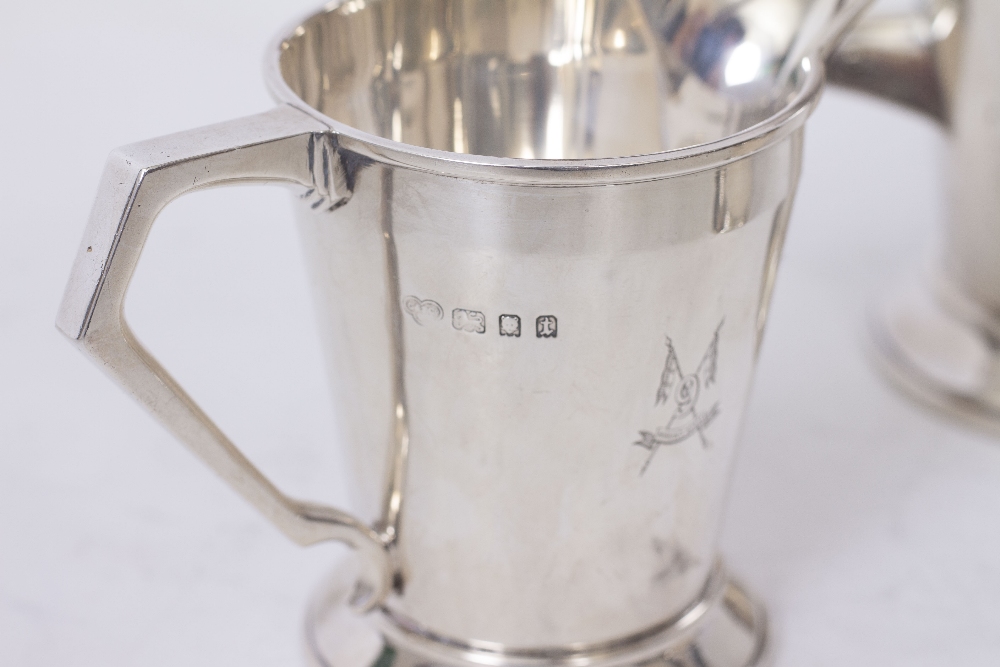 AN ART DECO SILVER COFFEE SET with marks for London 1934 and makers mark 'Goldsmiths and - Image 6 of 6
