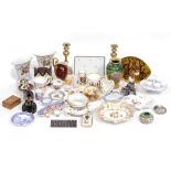 A MIXED COLLECTION OF VARIOUS ORNAMENTS to include a pair of brass candlesticks, modern cloisonne