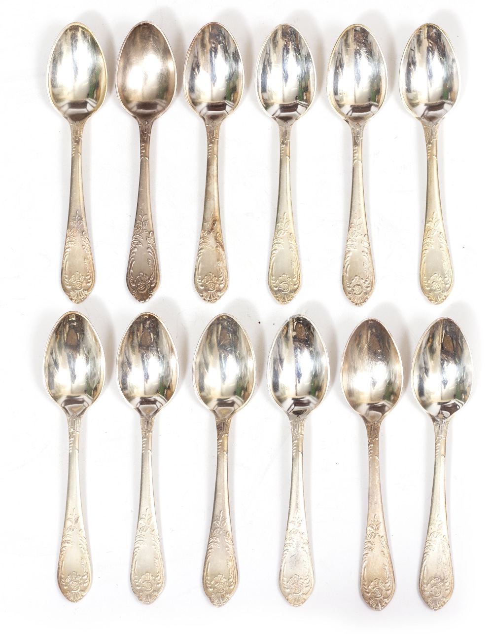 AN EXTENSIVE CANTEEN OF SILVER PLATED CUTLERY decorated to the finial and handles with scrolling - Image 17 of 17