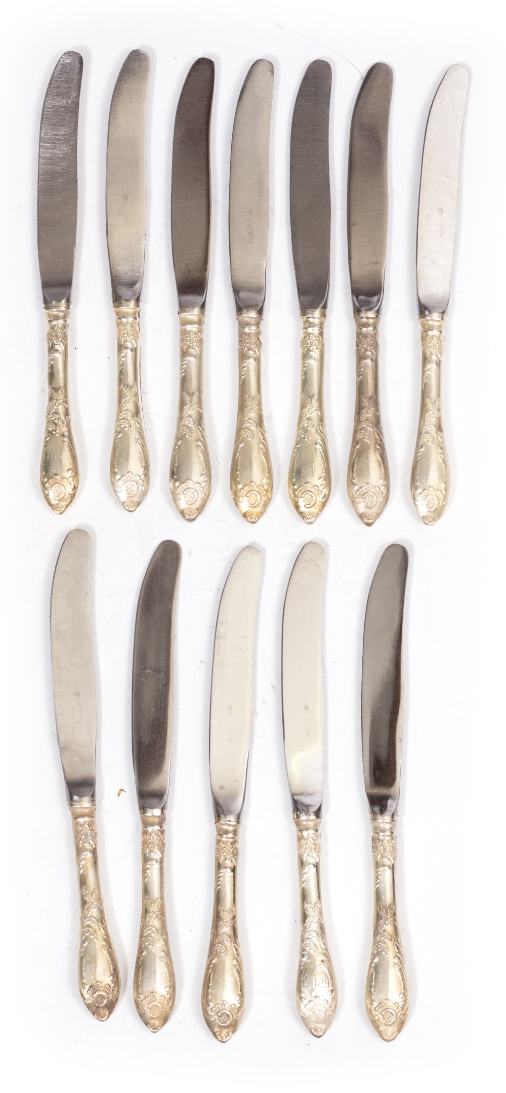 AN EXTENSIVE CANTEEN OF SILVER PLATED CUTLERY decorated to the finial and handles with scrolling - Image 10 of 17