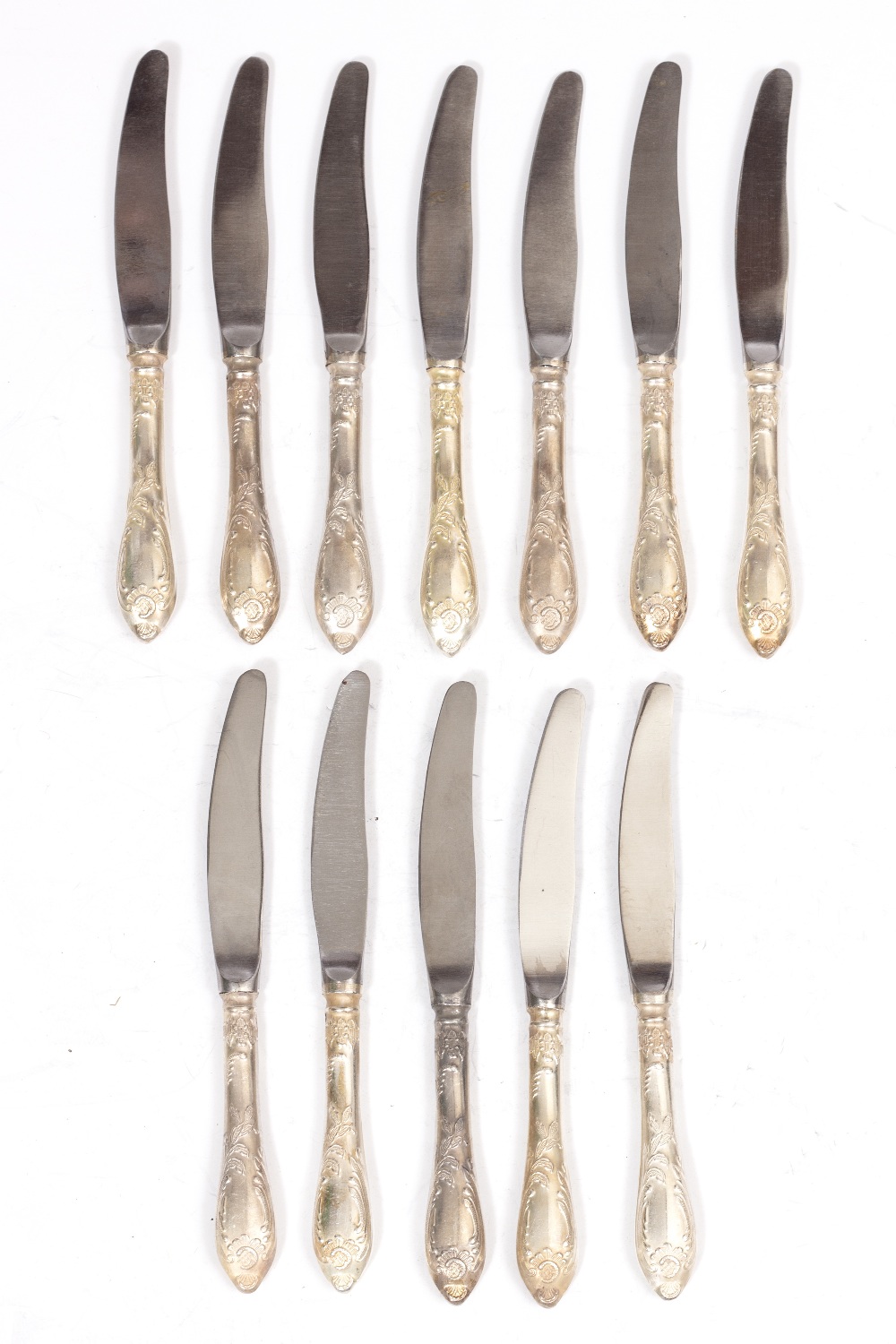 AN EXTENSIVE CANTEEN OF SILVER PLATED CUTLERY decorated to the finial and handles with scrolling - Image 3 of 17