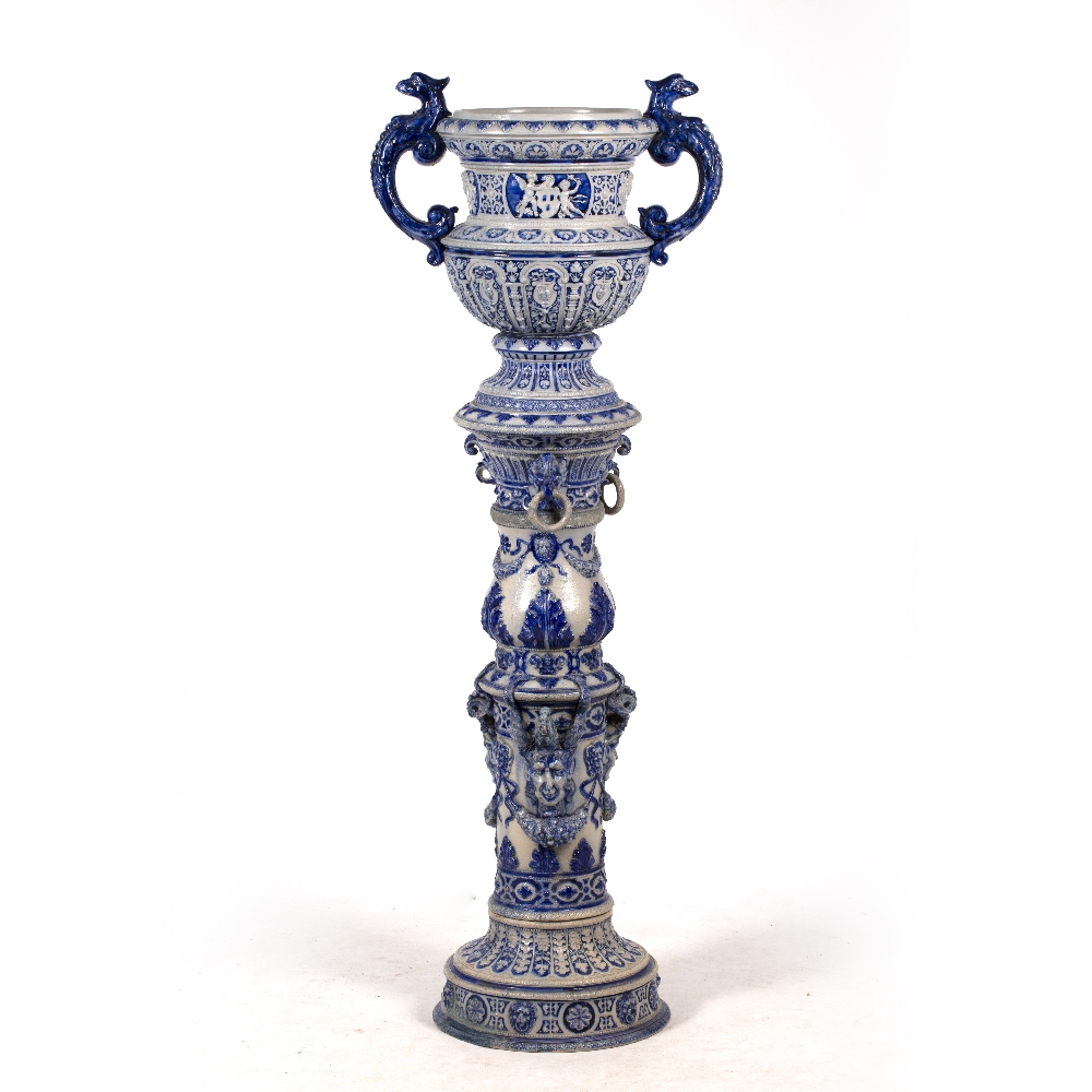 A LATE 19TH CENTURY GERMAN STONEWARE URN and similar stand, decorated in blue, the urn with eagles - Bild 2 aus 10