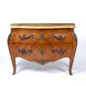 A 20TH CENTURY FRENCH LOUIS XV STYLE MARBLE TOPPED INLAID MARQUETRY AND TULIP WOOD SERPENTINE SHAPED