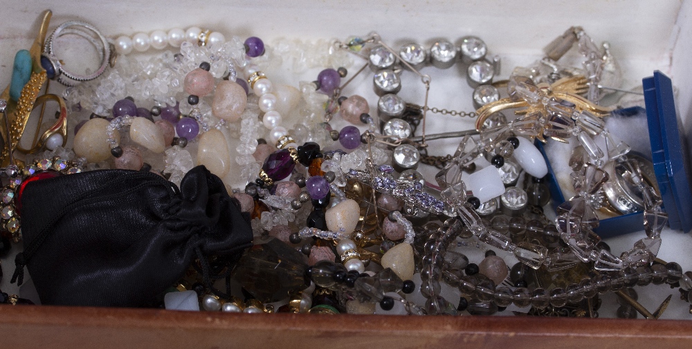TWO JEWELLERY BOXES with a mixed collection of jewellery and costume jewellery At present, there - Image 3 of 6