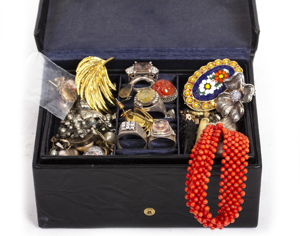 TWO JEWELLERY BOXES with a mixed collection of jewellery and costume jewellery At present, there - Image 6 of 6