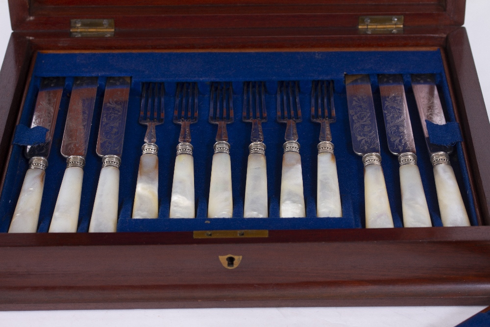 A SILVER PLATE AND MOTHER OF PEARL HANDLED EIGHTEEN PLACE SETTING FISH SERVICE in a fitted - Image 3 of 4