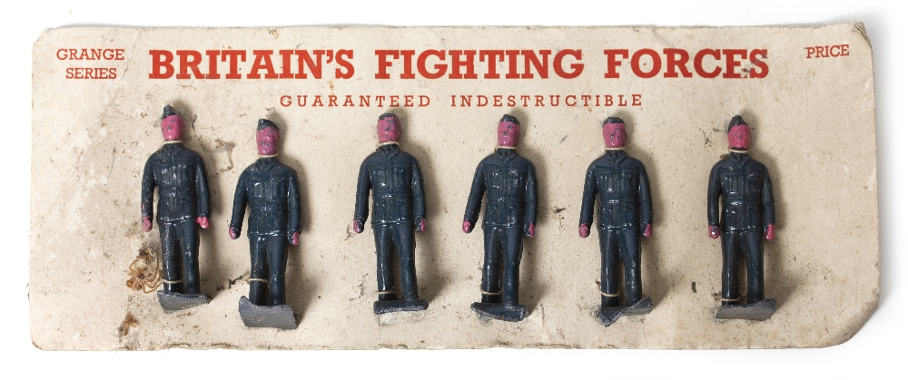 A COLLECTION OF TWENTY THREE EARLY 20TH CENTURY BRITAINS FIGHTING FORCES GRANGE SERIES PAINTED - Image 4 of 4