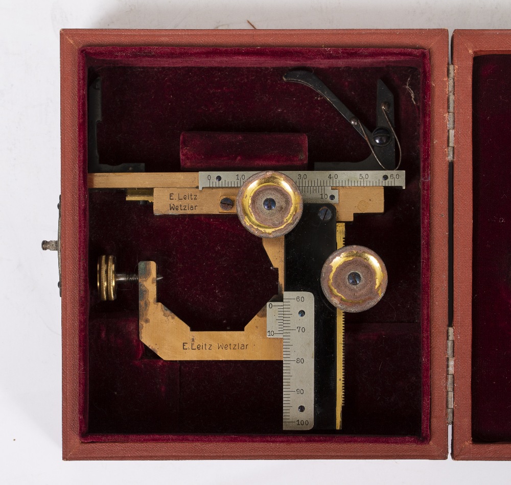 AN EARLY 20TH CENTURY LEITZ MECHANICAL MICROSCOPE STAGE by Leitz of Wetzlar, with silvered - Image 2 of 3