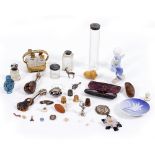 A COLLECTION OF BIJOUTERIE to include a white metal child's rattle, two tortoise shell miniature
