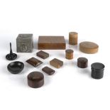 Collection of treen to include: Tunbridge ware box, specimen box, inlaid boxes, arts and crafts