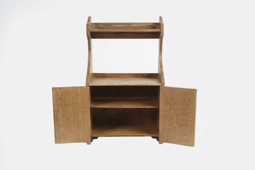 Heals cabinet or cupboard, oak, circa 1920, unsigned 37cm x 60cm x 18cm - Image 2 of 2