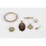 Collection of Victorian jewellery to include: Picque work pendant, mourning brooch, Victorian gem