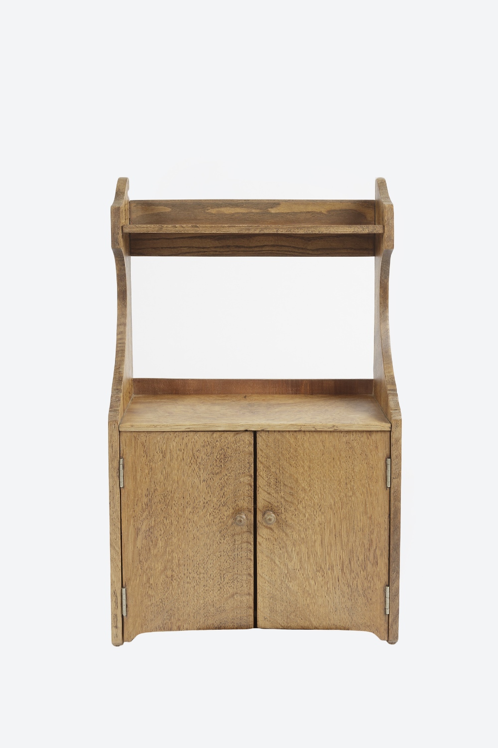 Heals cabinet or cupboard, oak, circa 1920, unsigned 37cm x 60cm x 18cm