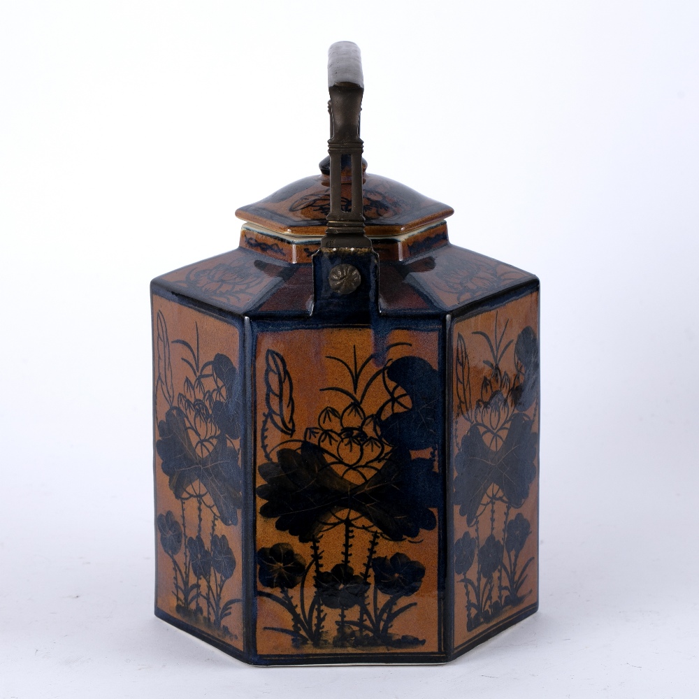 Large hexagonal teapot Chinese, 20th Century painted with monochrome foliage to each side panel - Image 3 of 5