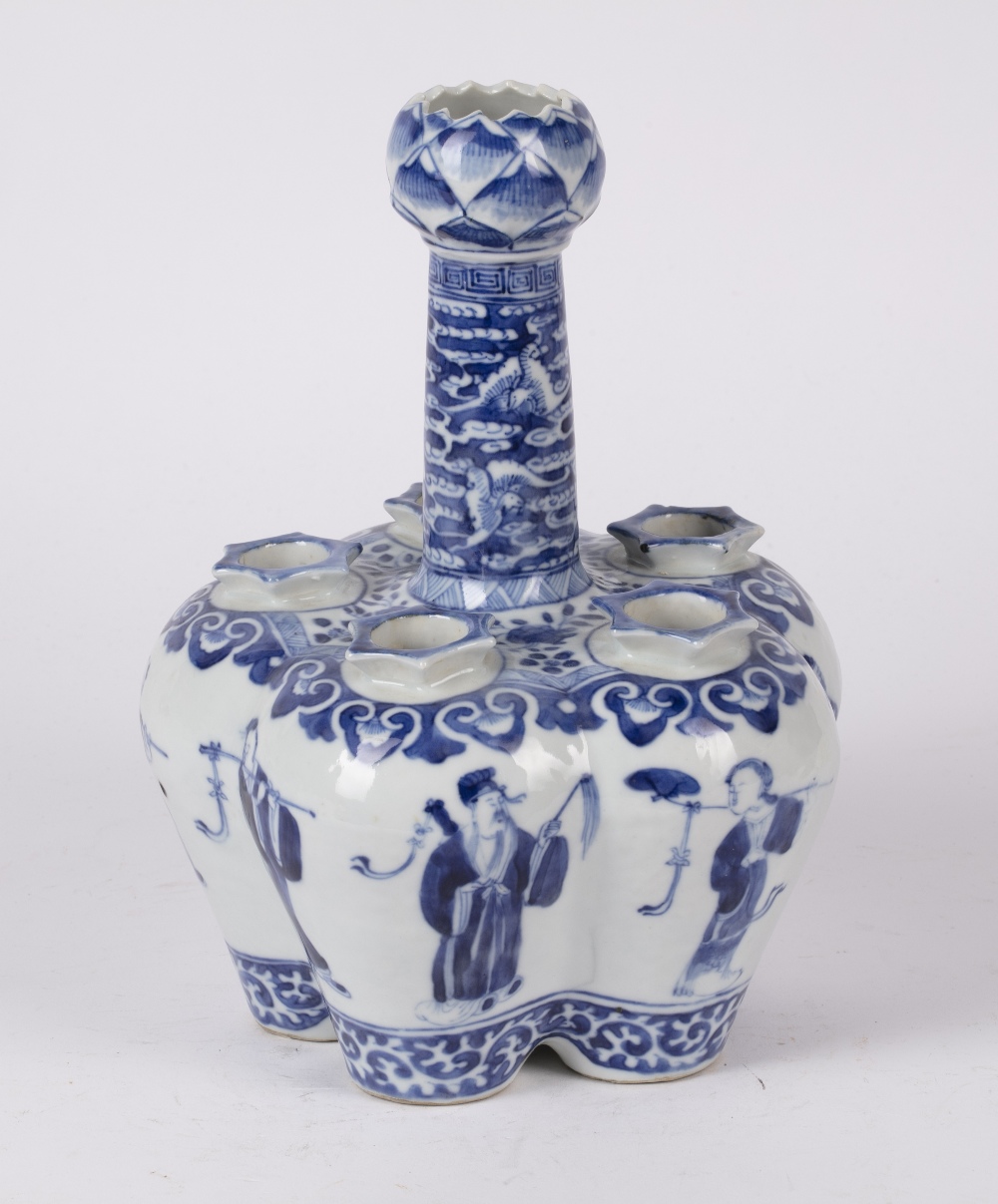 Blue and white tulip vase Chinese, 19th Century with five compartments, the sides painted with - Image 3 of 5