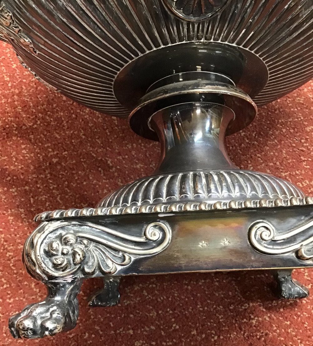 A MID 19TH CENTURY SILVER PLATED BALUSTER TEA URN AND COVER, with gadrooned borders, and twin reeded - Image 5 of 6