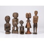 A GROUP OF FIVE AFRICAN WOODEN DOLLS & FIGURES (5) provenance: TOMI VAN DUUREN COLLECTION