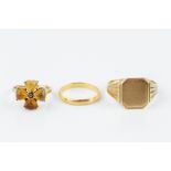 A 22CT GOLD WEDDING BAND, a 9ct gold signet ring, initialled, and a gem set cluster ring, 9ct gold