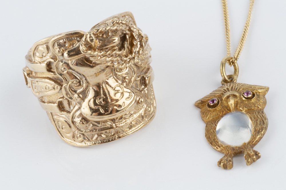 A COLLECTION OF JEWELLERY, comprising a moonstone and ruby set owl pendant, stamped '750', on a - Image 2 of 3