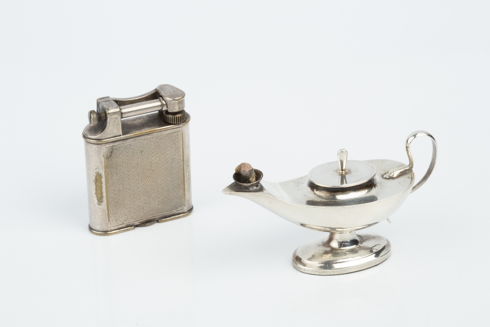 AN EDWARDIAN SILVER MINIATURE OIL LAMP, on oval pedestal foot, by Cornelius Desormeaux Saunders & - Image 2 of 4