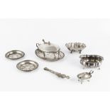 A COLLECTION OF ITALIAN SILVER, comprising two shaped oval bowls, on paw feet, 11.5cm, a pair of