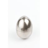 A MODERN SILVER EGG SHAPED BOX, of plain design, by Brian Leslie Fuller, London 1980, 4.5cm