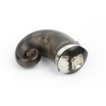 A 19TH CENTURY SILVER MOUNTED HORN SNUFF MULL, the hinged cover set with a faceted pale green