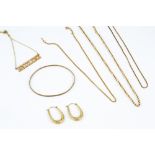 A COLLECTION OF 9CT GOLD JEWELLERY, comprising a belcher-link chain, a curb-link chain, a foxtail-