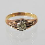 An 18 carat gold gentleman's diamond solitaire ring, approx 0.