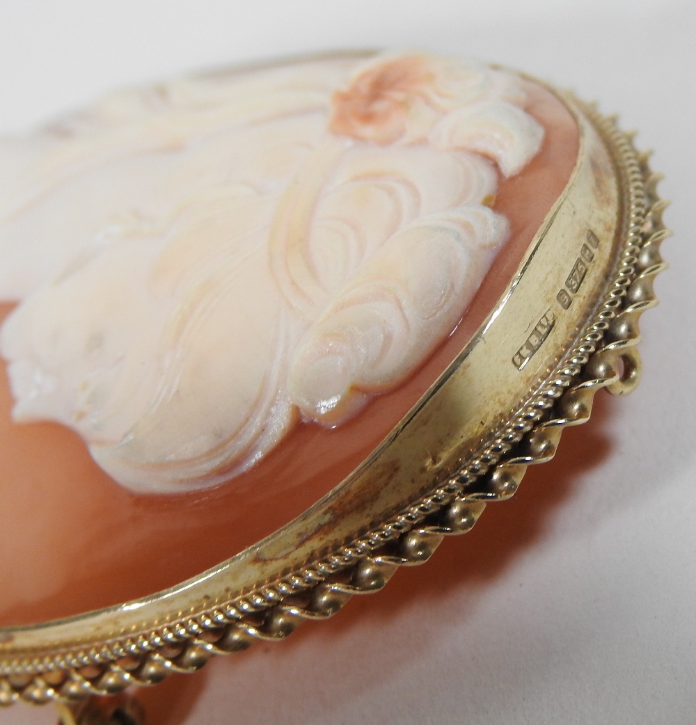 A large gilt mounted cameo brooch, 6 x 5cm, - Image 3 of 6