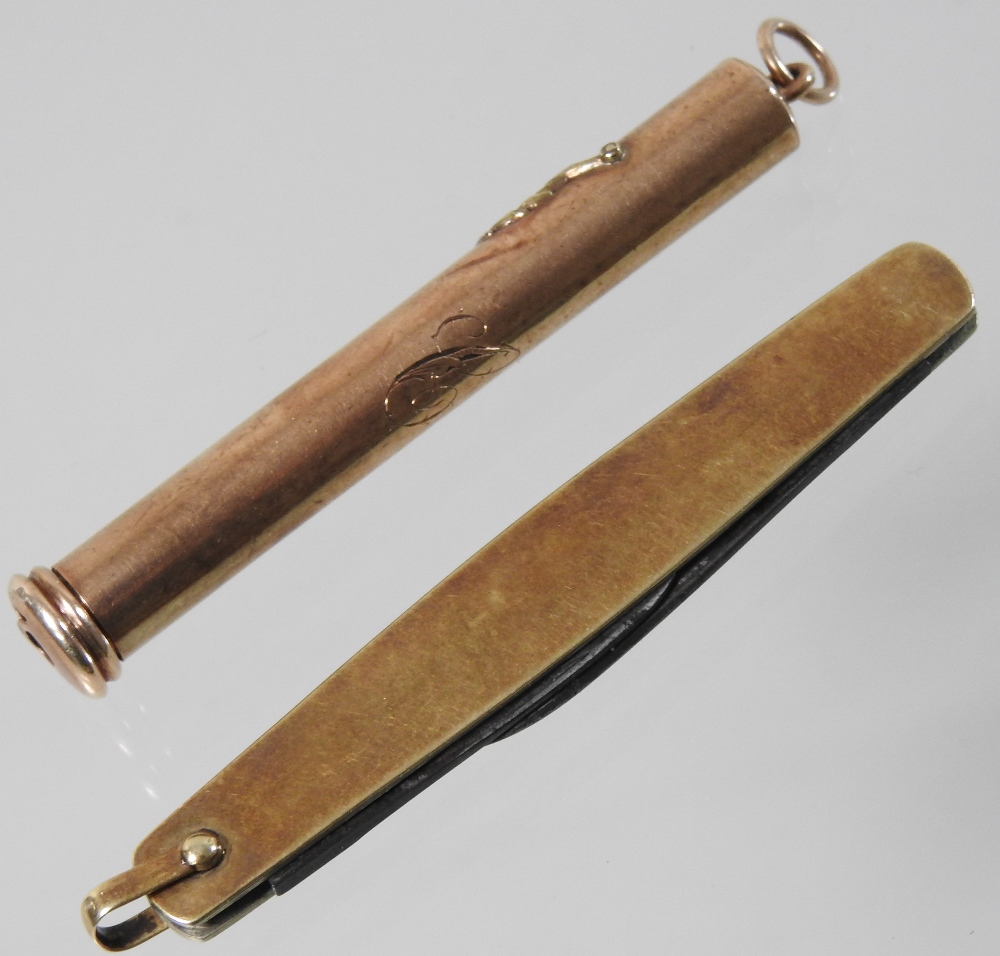 An early 20th century 14 carat gold cased folding fruit knife, with two folding steel blades, - Image 5 of 9