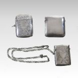 An early 20th century silver vesta case, with engraved decoration, Birmingham 1914, 4cm,