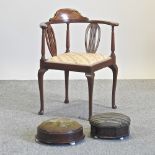 An Edwardian mahogany corner chair,