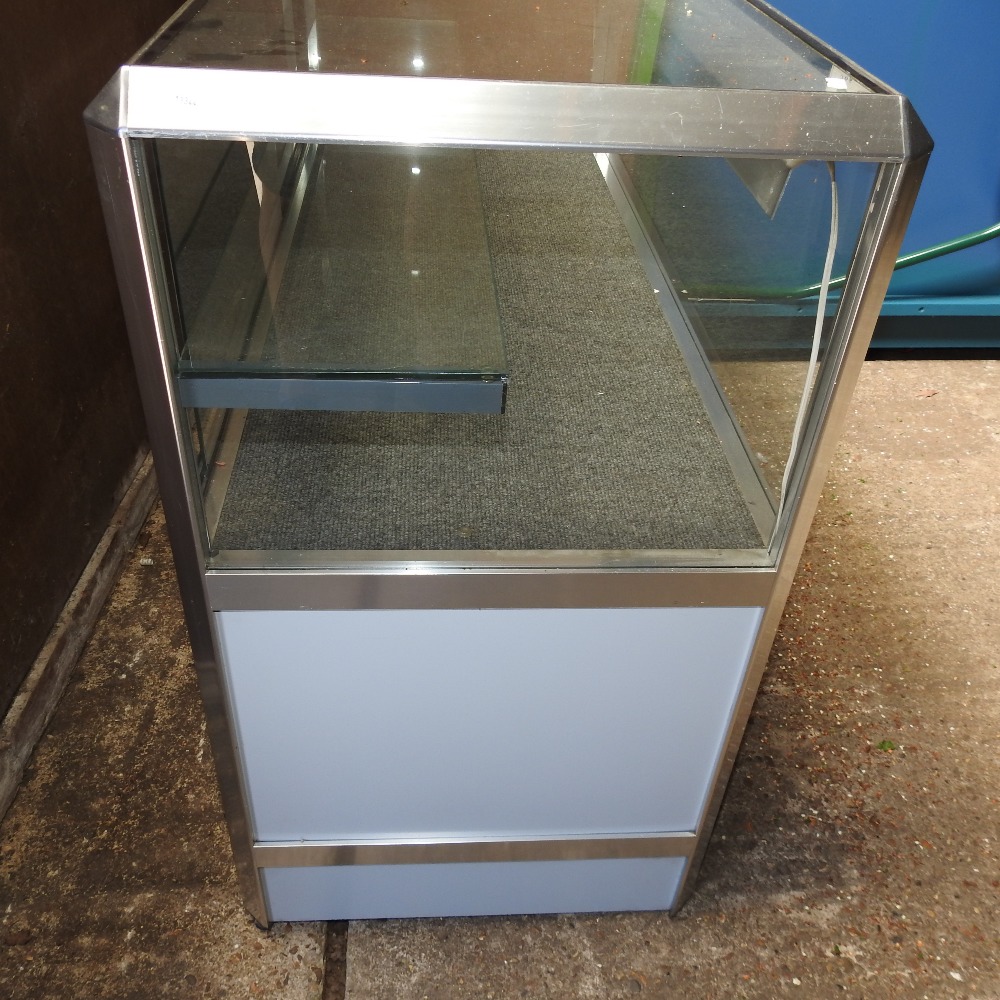 A modern jewellery shop display cabinet, - Image 6 of 7