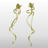 A pair of H Stern Zephyr 18 carat textured gold earrings, of spiral shape, 8cm drop, 13.