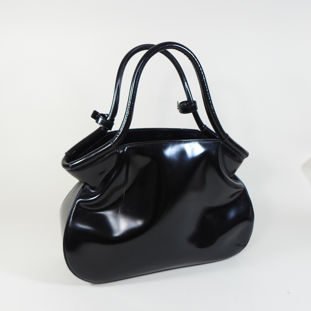 An Yves Saint Laurent black patent handbag, with a detachable inner compartment, - Image 4 of 13