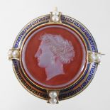 *Withdrawn* An unmarked cameo brooch, of circular shape,