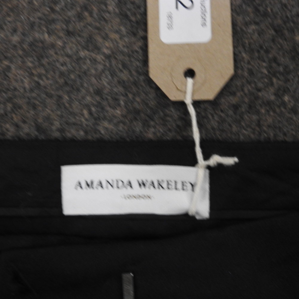 A pair of Amanda Wakeley red wide leg trousers, a pair of Amanda Wakeley green wide leg trousers, - Image 11 of 11