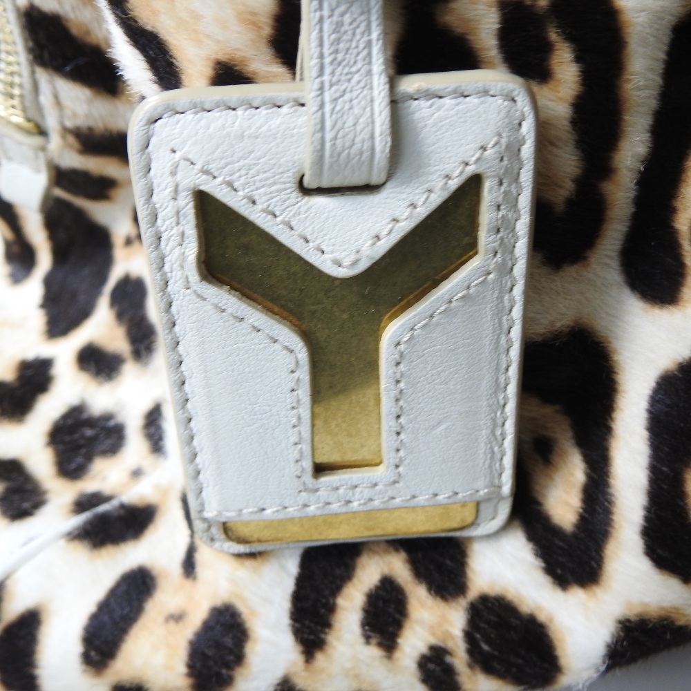 An Yves Saint Laurent cream leather and fur tote bag, bearing a label rive gauche, - Image 4 of 7