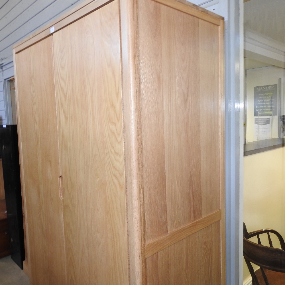 A modern light oak double wardrobe, - Image 4 of 8
