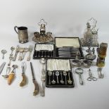 A collection of silver and plated items, to include an early 20th century silver mug,