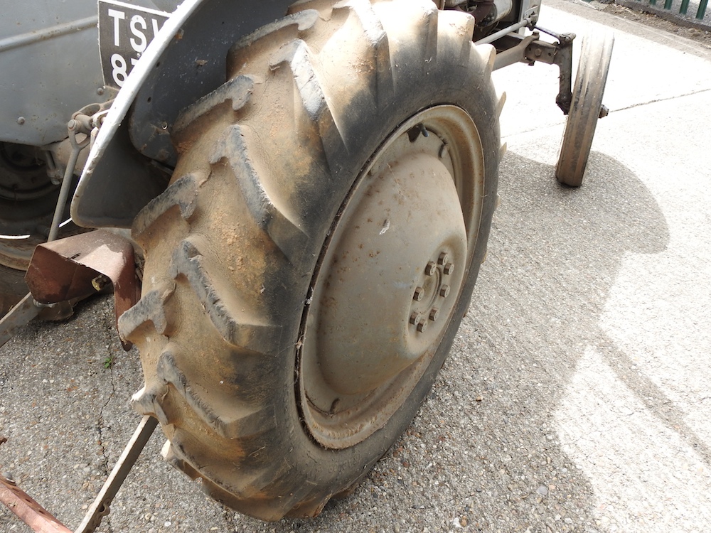 A barn find grey Ferguson TE20 tractor, circa 1949, registration TSV 837. No documents. - Image 14 of 36