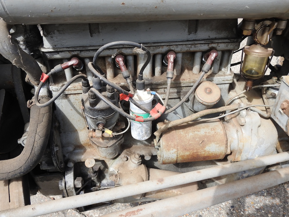 A barn find grey Ferguson TE20 tractor, circa 1949, registration TSV 837. No documents. - Image 18 of 36