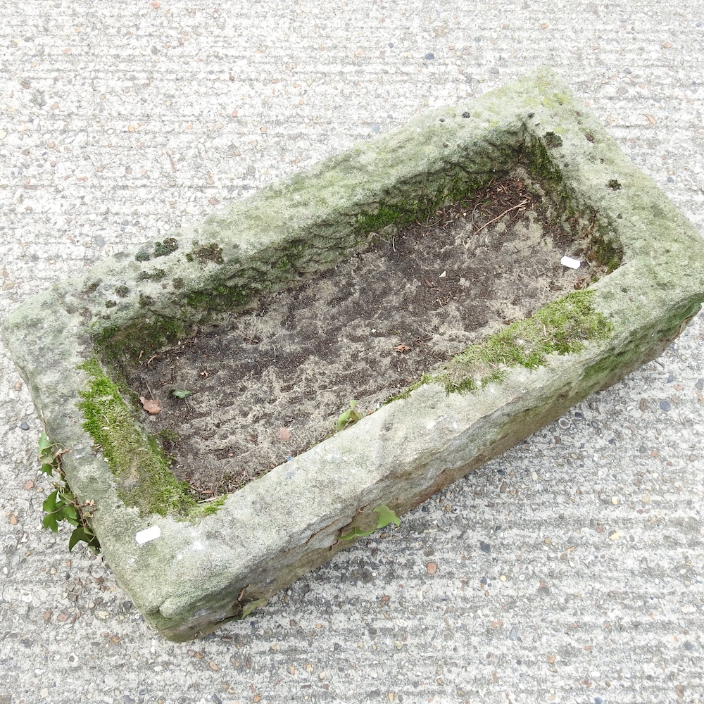 An antique carved stone water trough, - Image 4 of 7