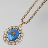 An early 20th century 9 carat gold and enamelled pendant, 3cm high, on a 9 carat gold box chain, 11.