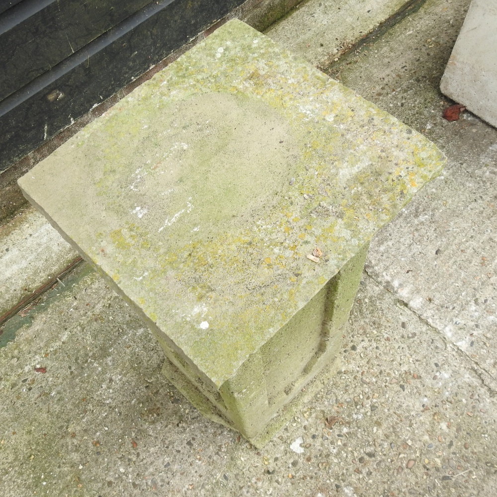 A reconstituted stone urn, on a matched pedestal base, - Image 8 of 9