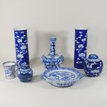 A collection of Chinese blue and white china, to include a tulip vase,
