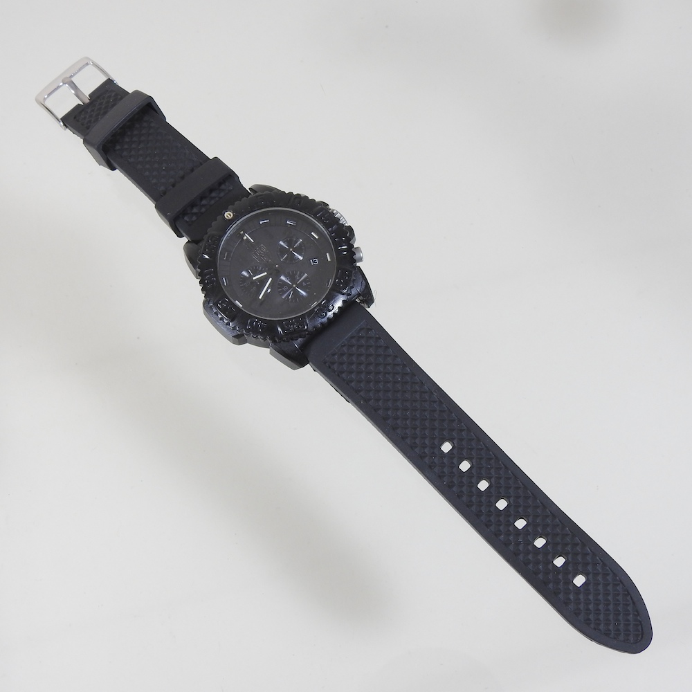 A Luminox carbon fibre SBS chronograph gentleman's wristwatch - Image 2 of 2