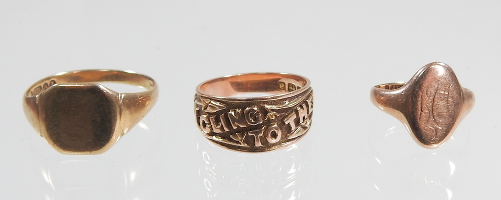 Two 9 carat gold signet rings, sizes V and F, - Image 3 of 5