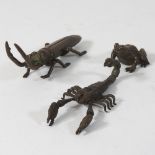 A modern bronze articulated model of a lobster, 9cm,